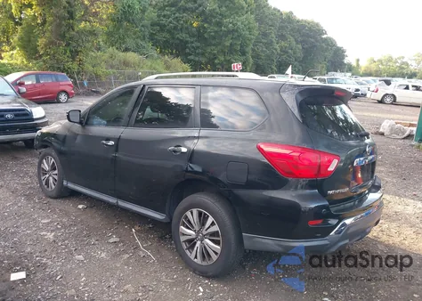 2017 Nissan Pathfinder Platinum/S/Sl/Sv z USA, uszkodzony, nr VIN 5N1DR2MM3HC610366